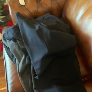 Mens trousers all in excellent condition. 32” inseam.